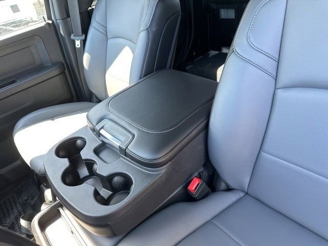 New 2024 RAM 5500 Tradesman w/ Chrome Appearance Group image 20