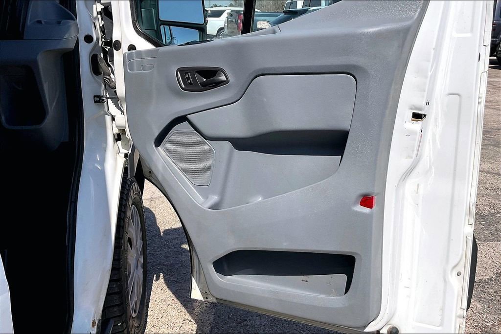Used 2017 Ford Transit 350 XL image 24