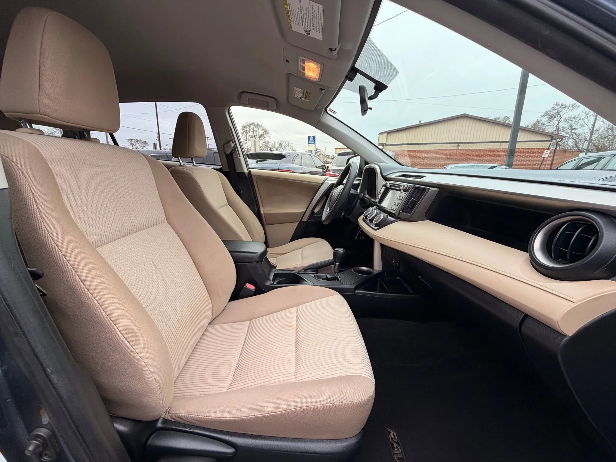 Used 2013 Toyota RAV4 LE image 19