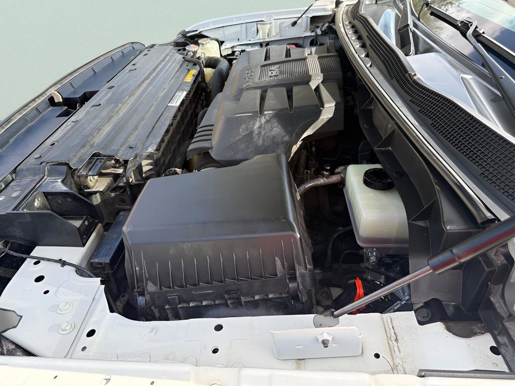 Used 2022 Nissan Titan S image 38