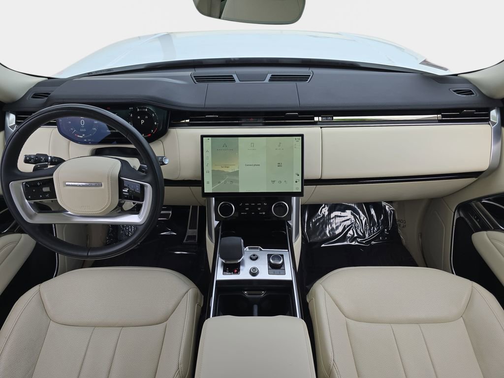 Certified 2023 Land Rover Range Rover SE image 9
