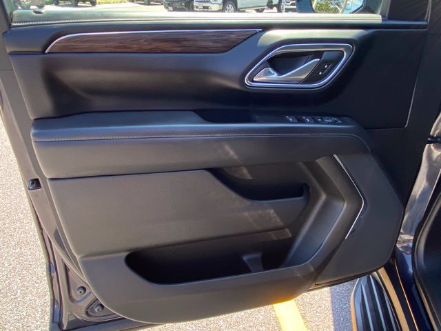 Used 2023 Chevrolet Suburban LS AWD/4WD image 10