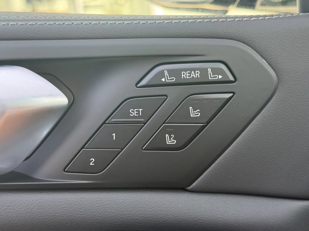 New 2027 BMW X7 M60i AWD/4WD image 13