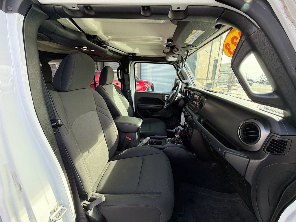Used 2023 Jeep Wrangler Sport S image 15