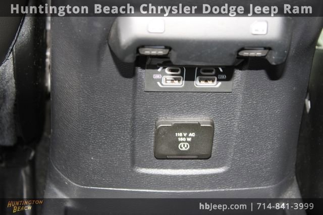 Used 2023 Jeep Wrangler Unlimited Sahara image 20