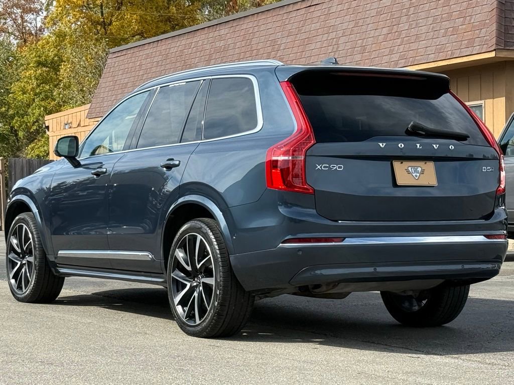 Used 2023 Volvo XC90 B5 Plus w/ Protection Package Premier image 3
