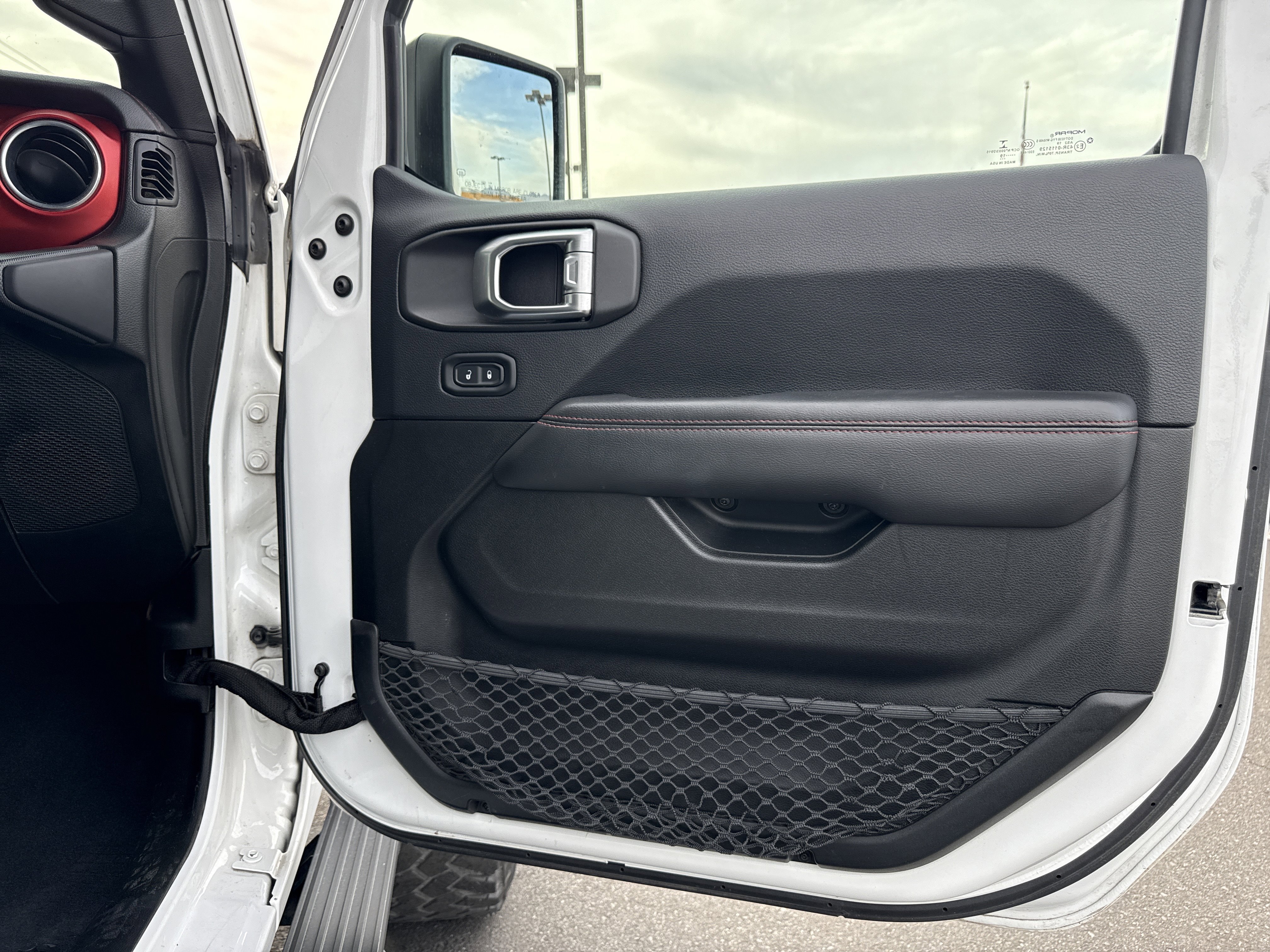 Used 2019 Jeep Wrangler Unlimited Rubicon image 39