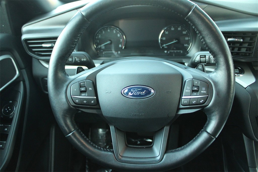 Used 2020 Ford Explorer XLT w/ Comfort Package image 19