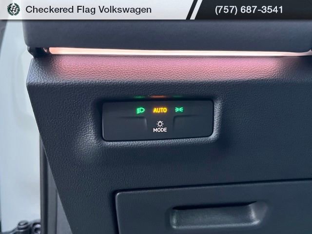 New 2026 Volkswagen Tiguan SE R-Line image 18