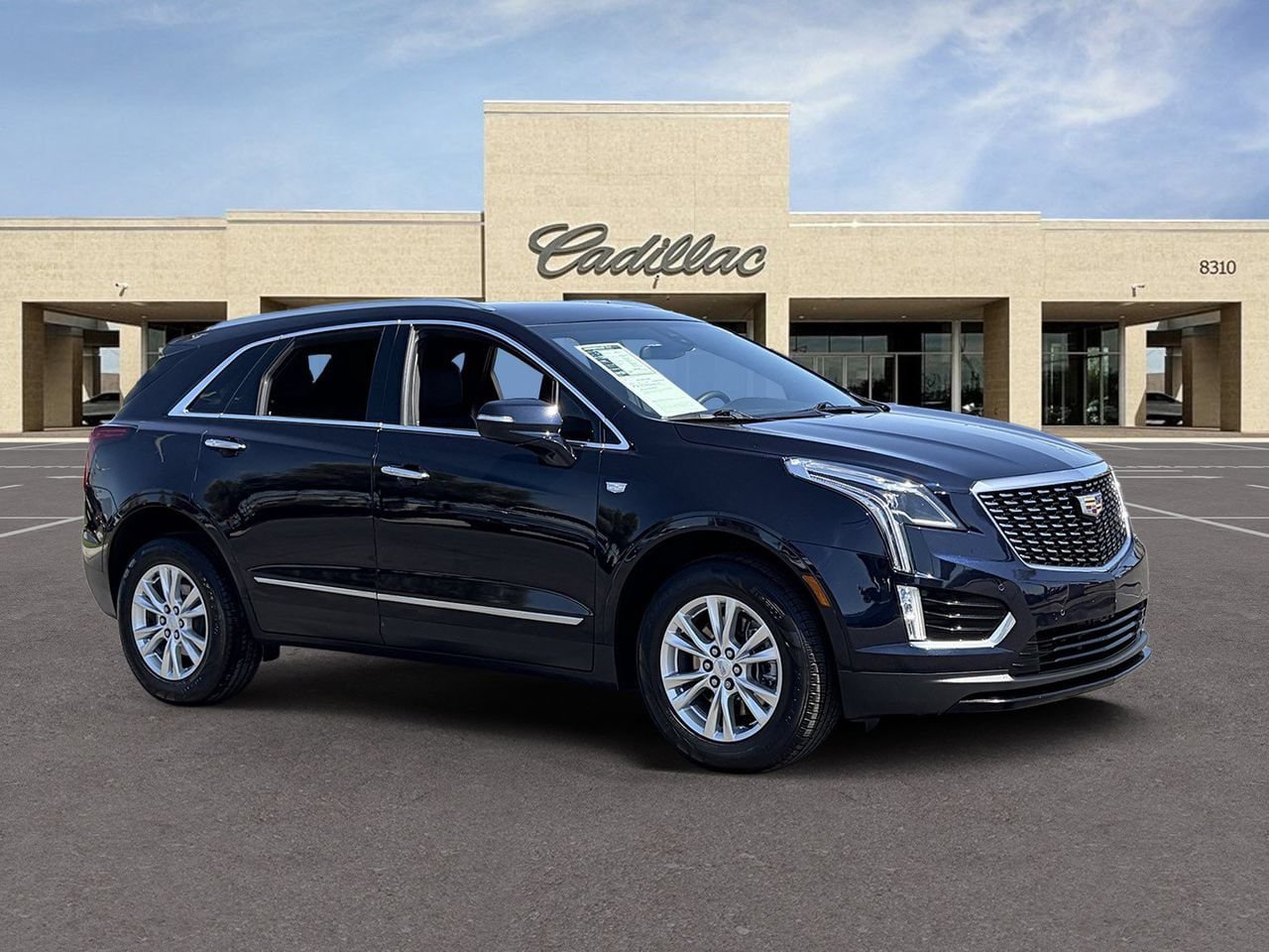 Used 2021 Cadillac XT5 Luxury FWD image 3
