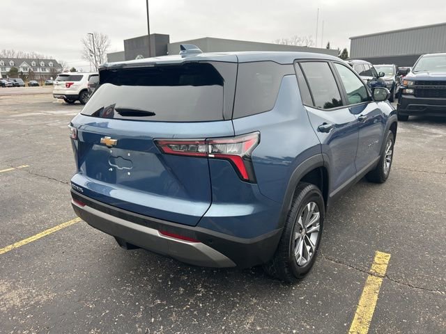 Used 2025 Chevrolet Equinox LT image 4