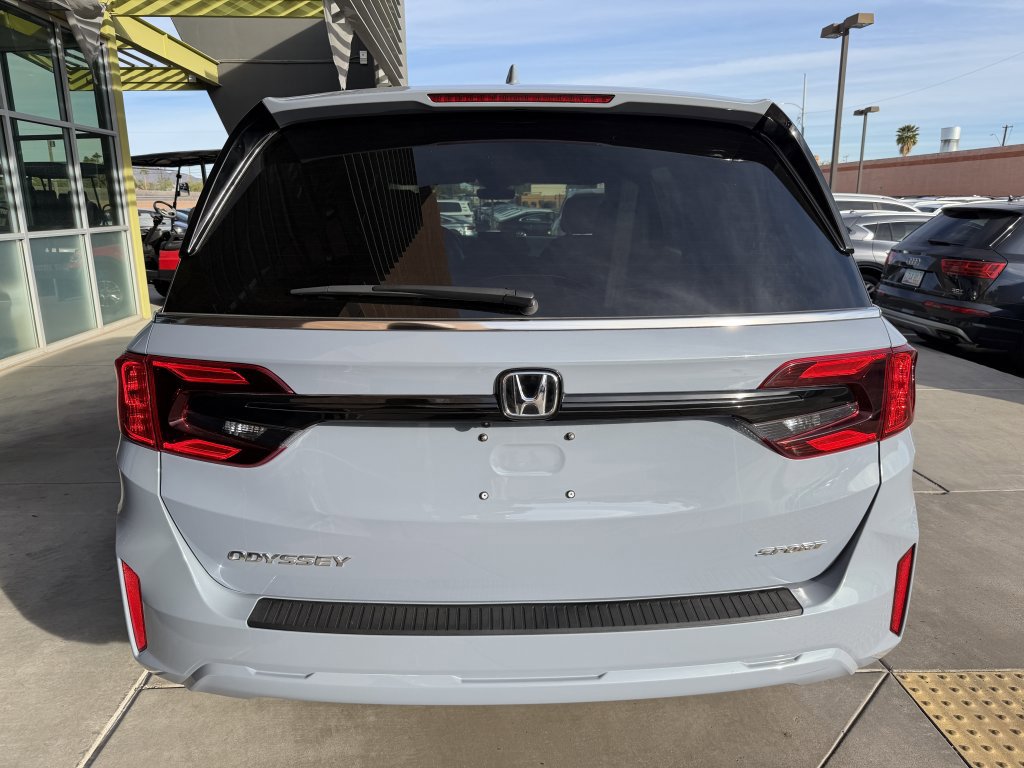 Used 2025 Honda Odyssey Sport-L image 13