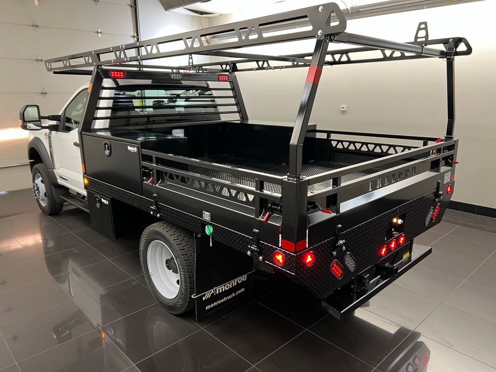 New 2025 Ford F550 XL image 4