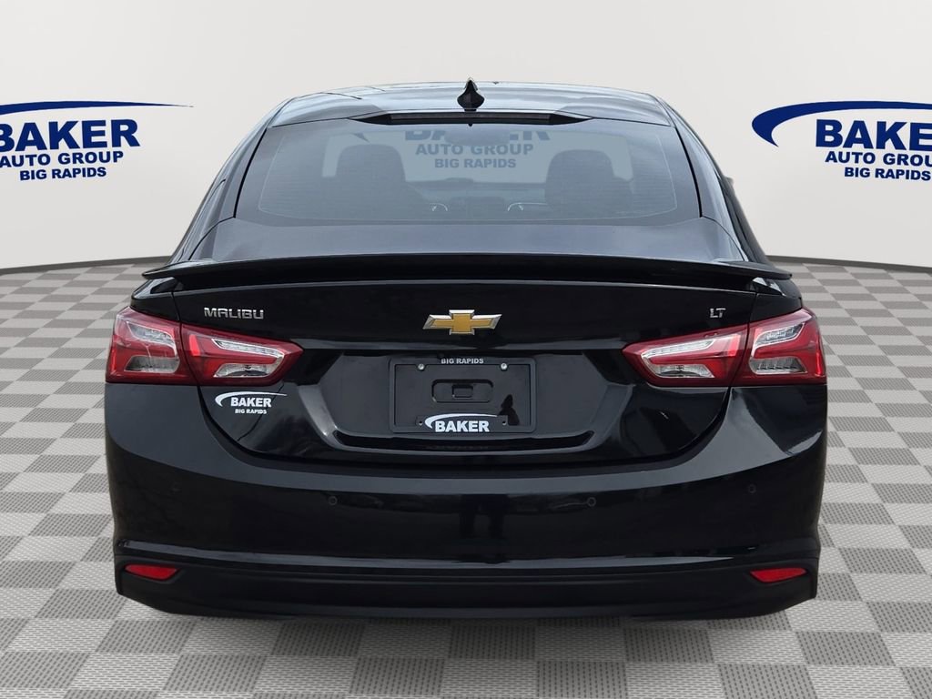 Used 2020 Chevrolet Malibu LT w/ Leather Package image 5