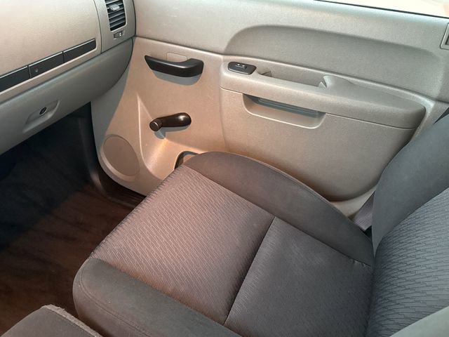 Used 2010 Chevrolet Silverado 1500 W/T w/ LS Package image 14