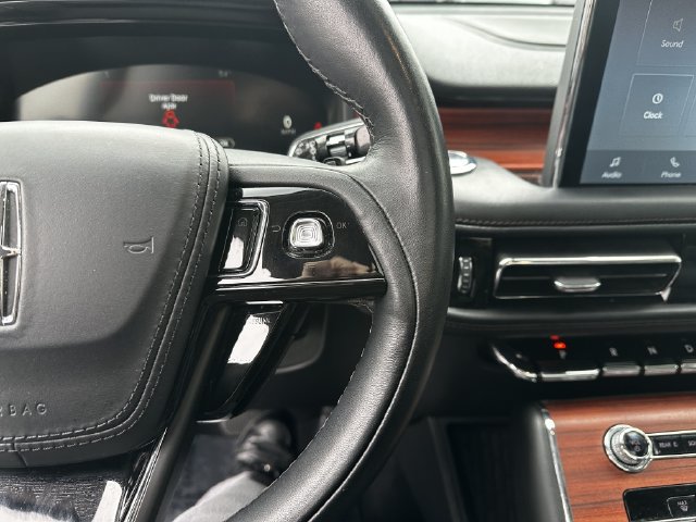 Certified 2023 Lincoln Aviator Reserve w/ Elements Package Plus AWD/4WD image 29