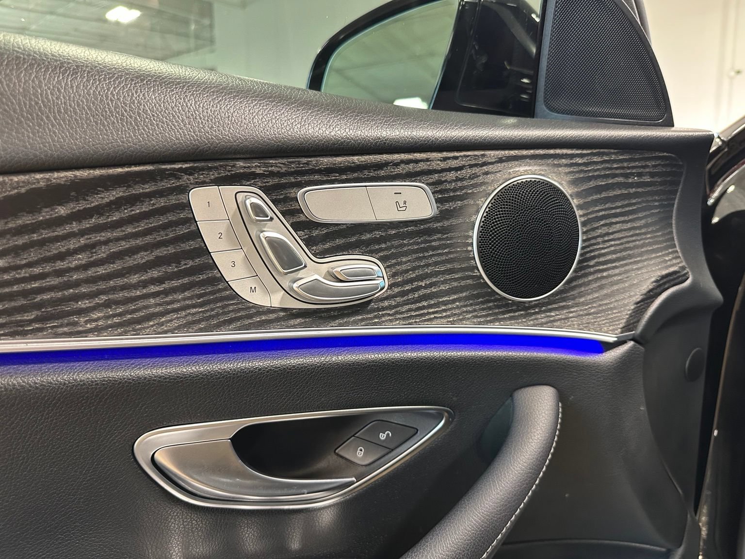Used 2020 Mercedes-Benz E 350 Sedan image 10