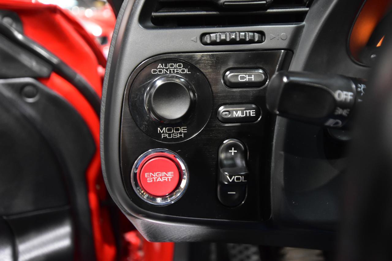 Used 2004 Honda S2000 image 19