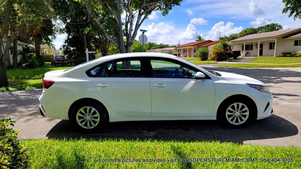 Used 2024 Kia Forte LX FWD image 9