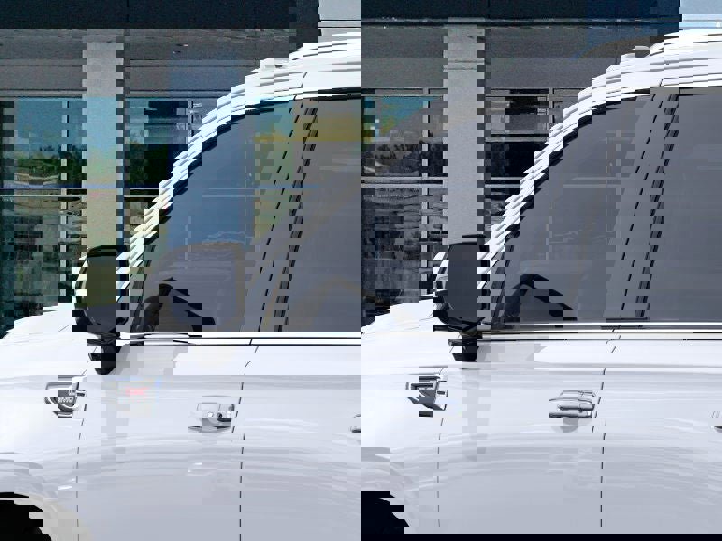 New 2026 GMC Yukon Denali AWD/4WD image 12