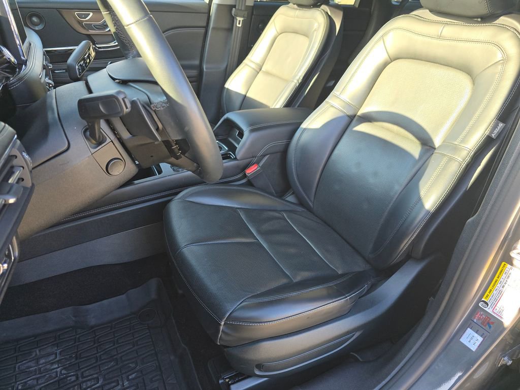 Used 2022 Lincoln Corsair Reserve w/ Luxury Package image 21