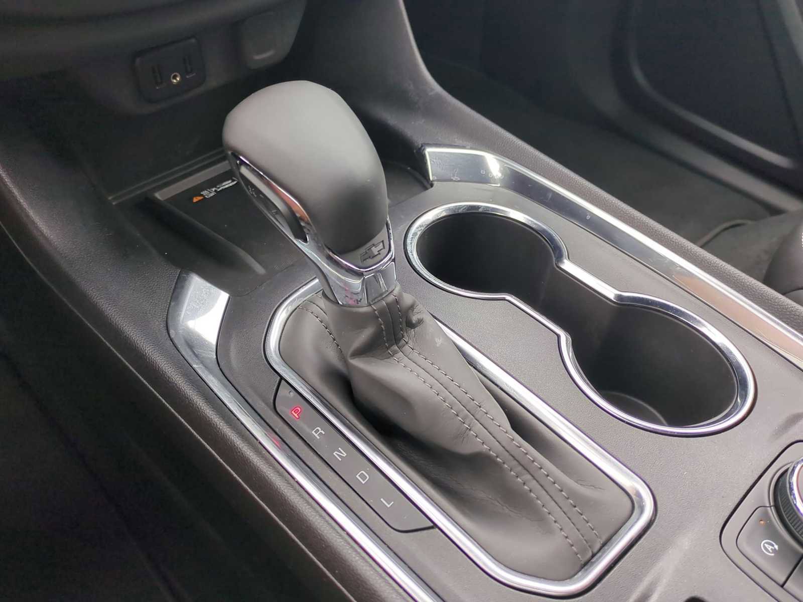 Used 2024 Chevrolet Traverse LT image 16