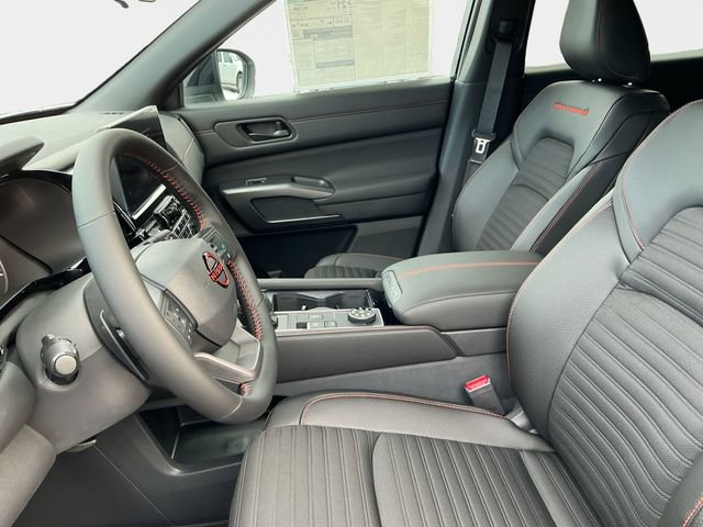 New 2026 Nissan Pathfinder SV image 10