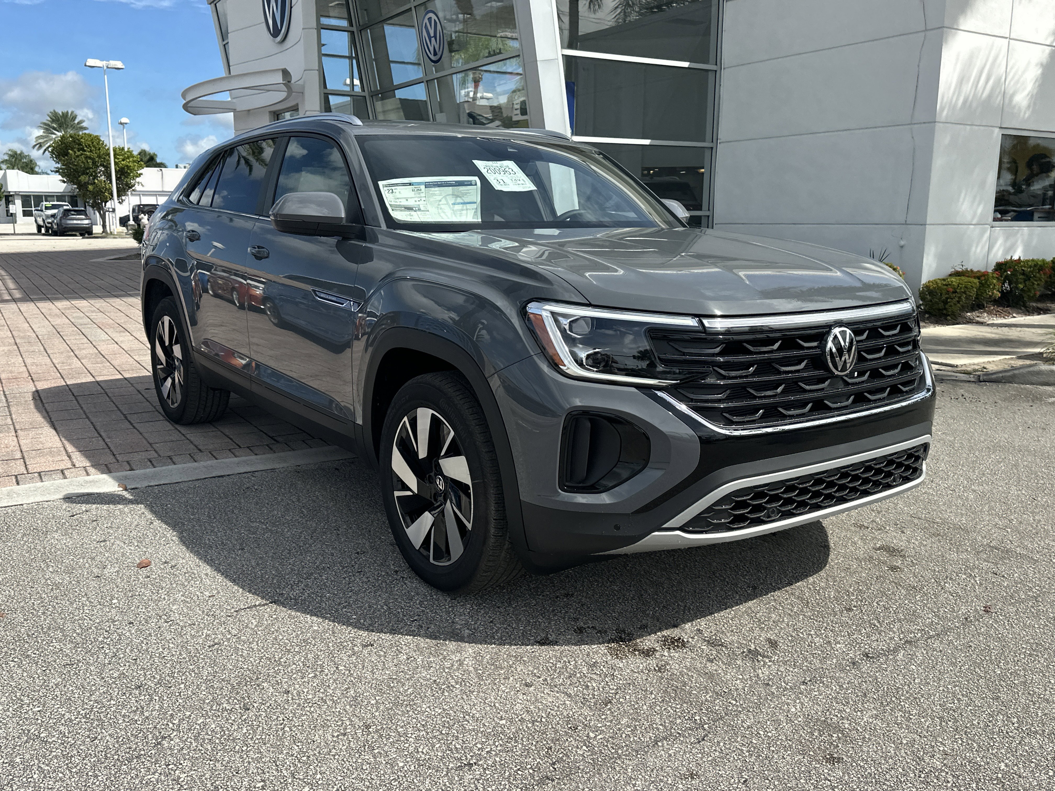 New 2026 Volkswagen Atlas Cross Sport SE image 4