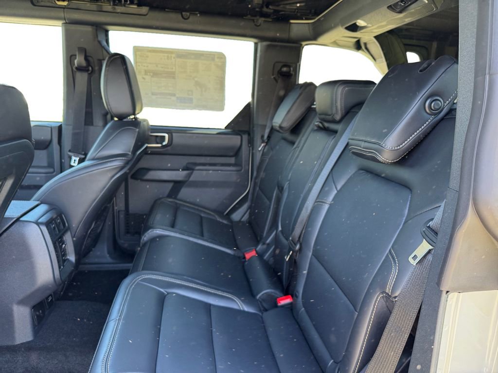 New 2025 Ford Bronco Badlands image 16