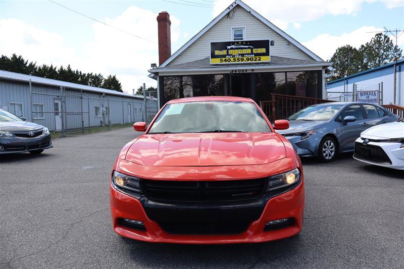 Used 2017 Dodge Charger R/T image 2