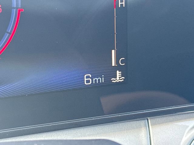 New 2026 Chevrolet Trax LT w/ Sunroof Package FWD image 18