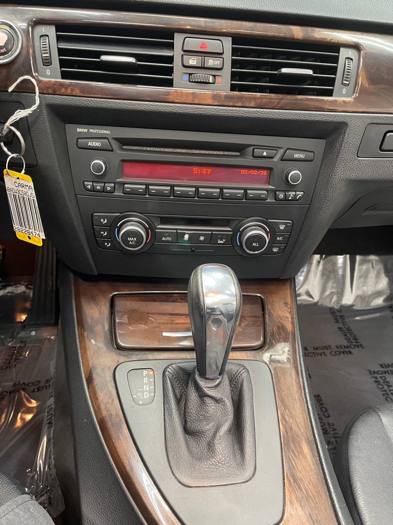 Used 2013 BMW 328i Convertible RWD image 25