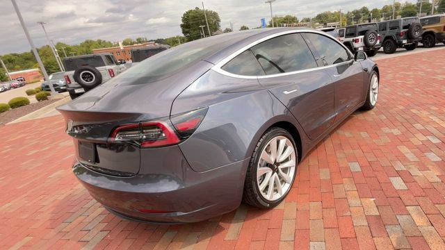 Used 2020 Tesla Model 3 Standard Range Plus RWD image 9
