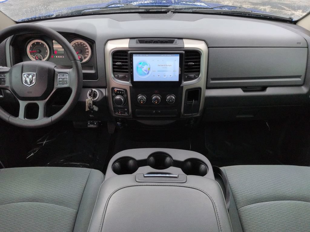 Used 2018 RAM 1500 Classic SLT AWD/4WD image 14
