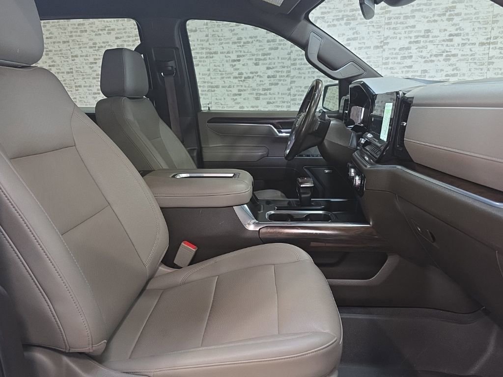 Used 2022 GMC Sierra 1500 SLT image 11