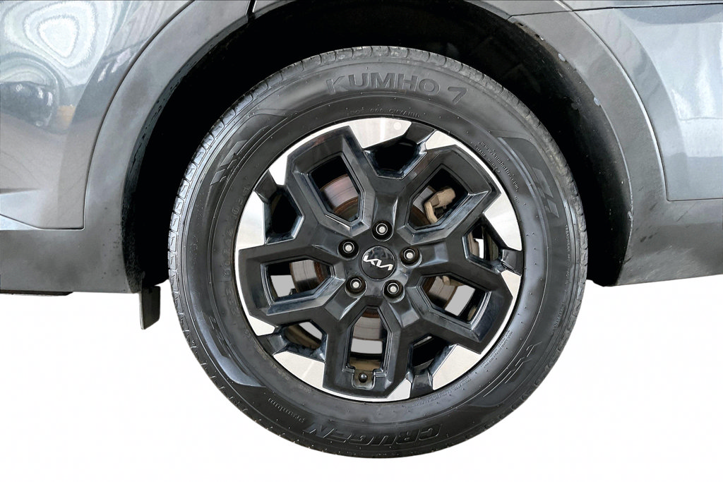 Used 2024 Kia Sorento S FWD image 32
