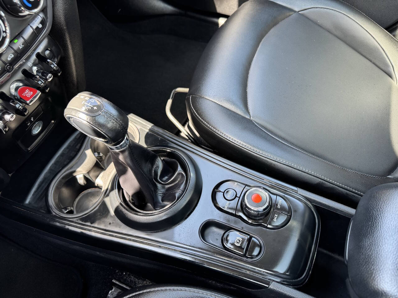 Used 2019 MINI Cooper Countryman FWD image 19