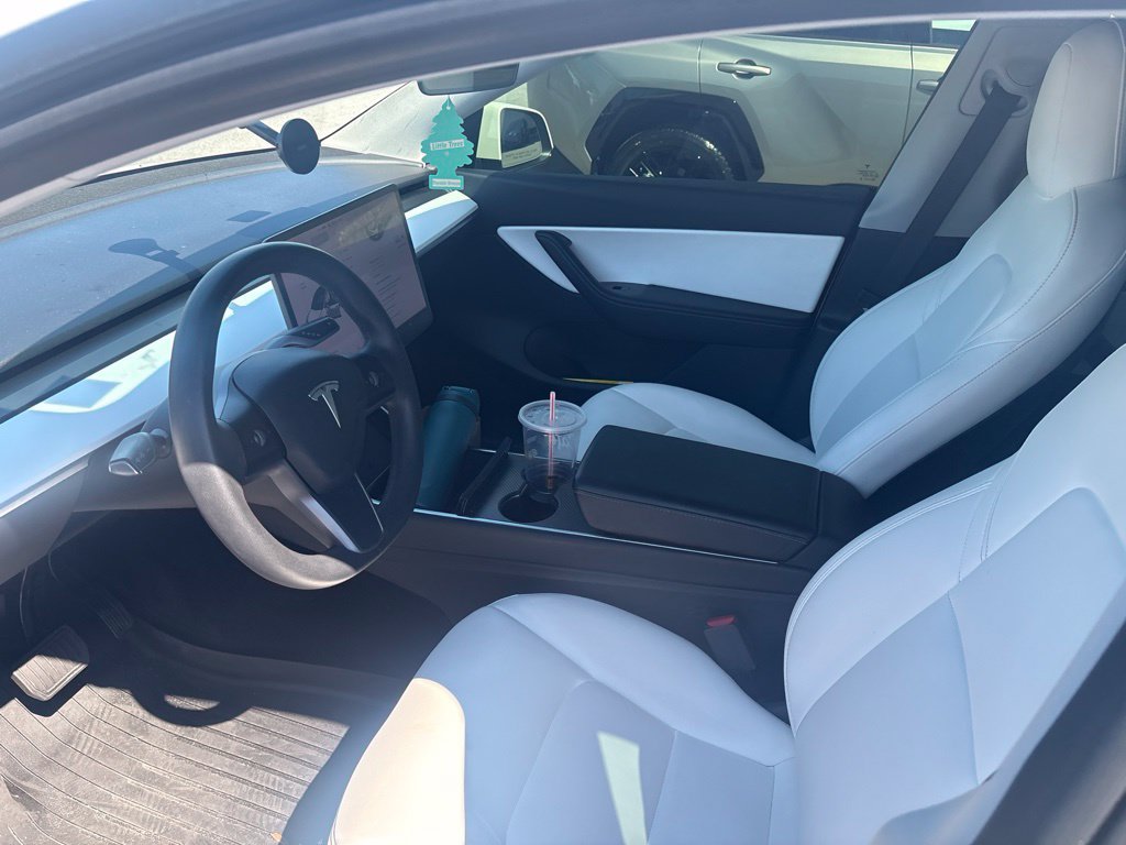 Used 2021 Tesla Model Y Long Range AWD/4WD image 3