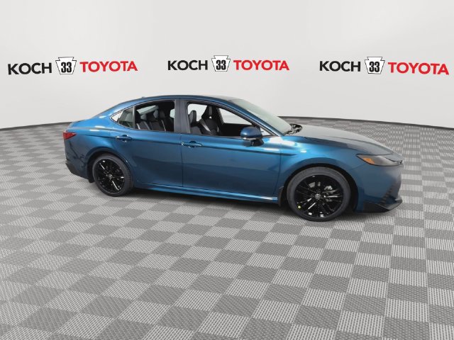 New 2026 Toyota Camry SE FWD image 2