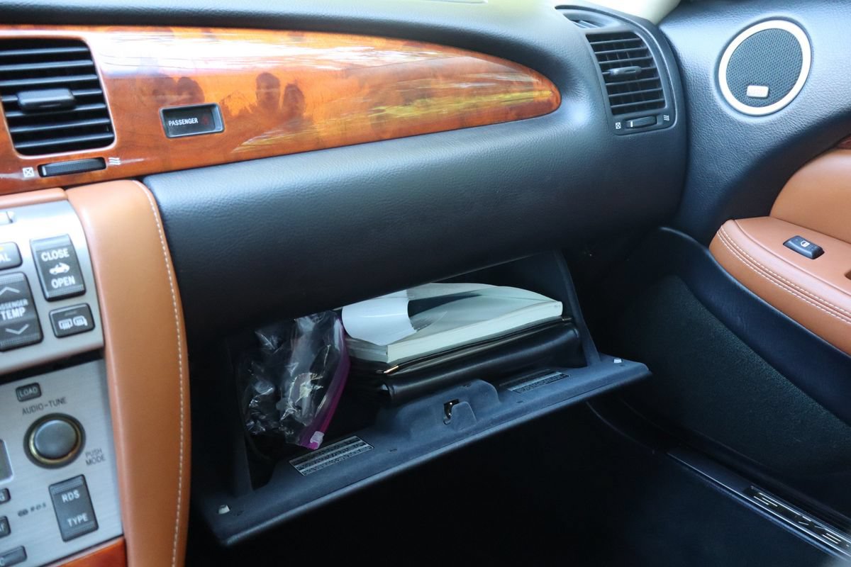 Used 2002 Lexus SC 430 Convertible RWD image 31