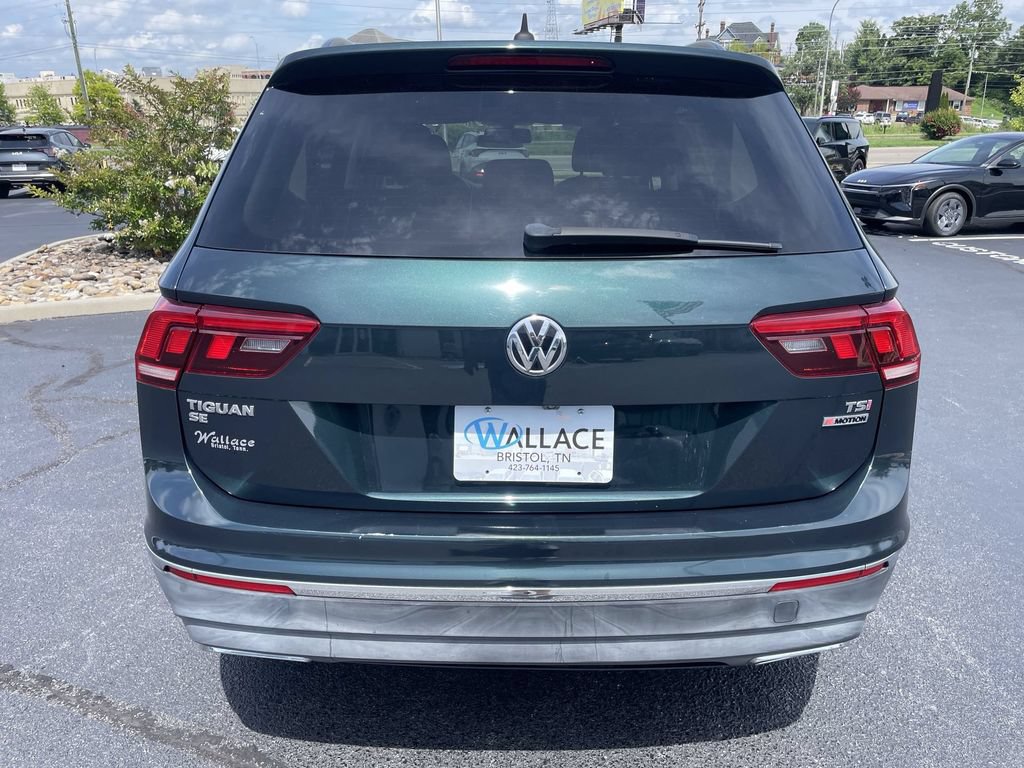 Used 2018 Volkswagen Tiguan SE w/ Panoramic Sunroof Package AWD/4WD image 5