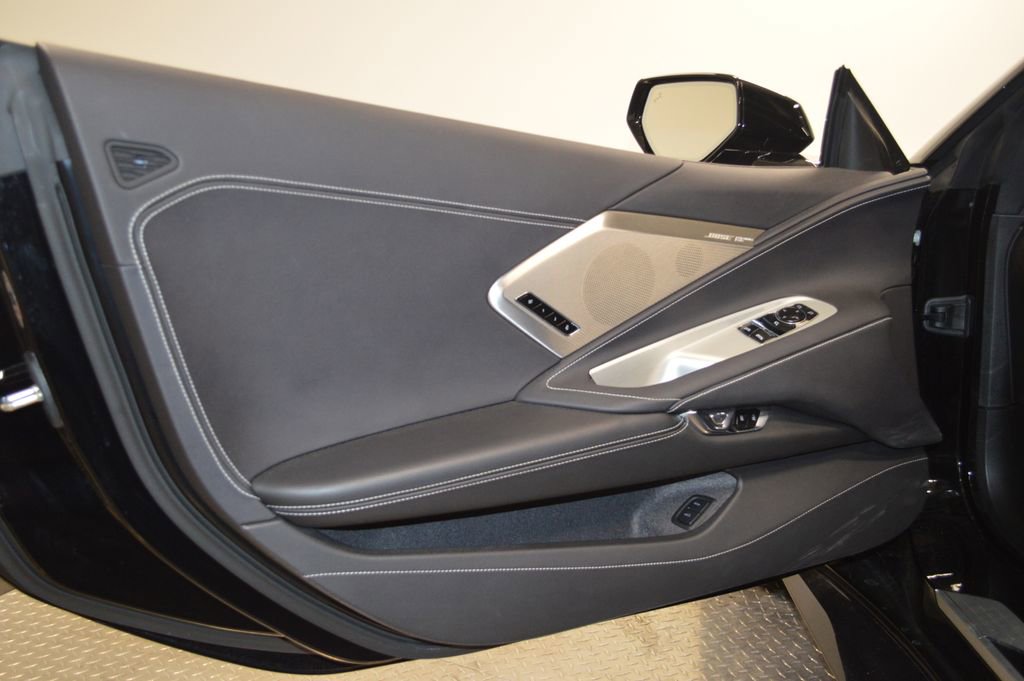 Used 2025 Chevrolet Corvette Z06 w/ Z07 Performance Package image 17
