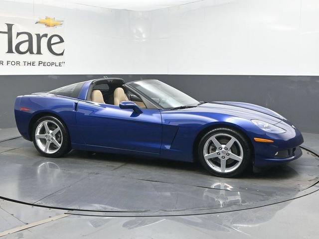 Used 2005 Chevrolet Corvette Coupe w/ Preferred Equipment Group RWD image 1