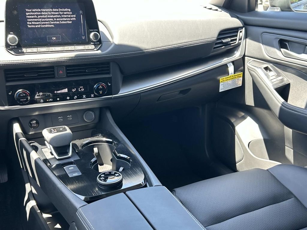 New 2026 Nissan Rogue SV AWD/4WD image 26