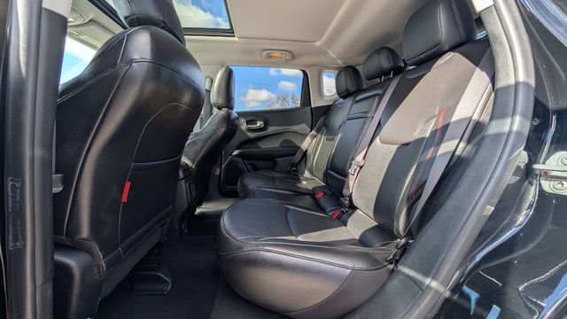 Used 2020 Jeep Compass Trailhawk w/ Leather Interior Group AWD/4WD image 38