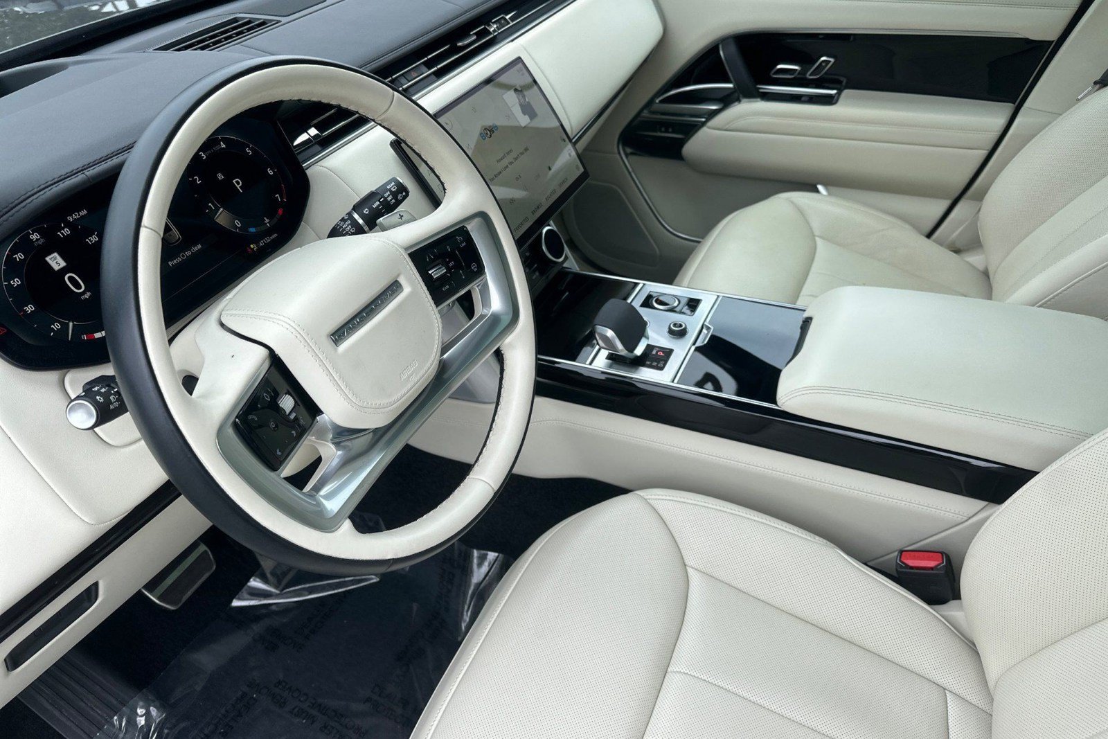 Certified 2023 Land Rover Range Rover SE AWD/4WD image 4