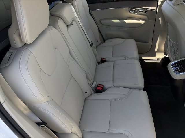 New 2026 Volvo XC90 B6 Ultra w/ Protection Package AWD/4WD image 14