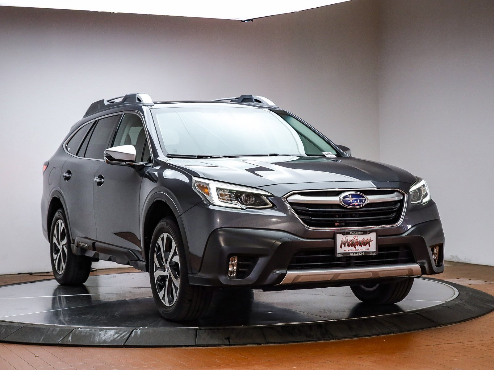 Used 2022 Subaru Outback Touring image 3