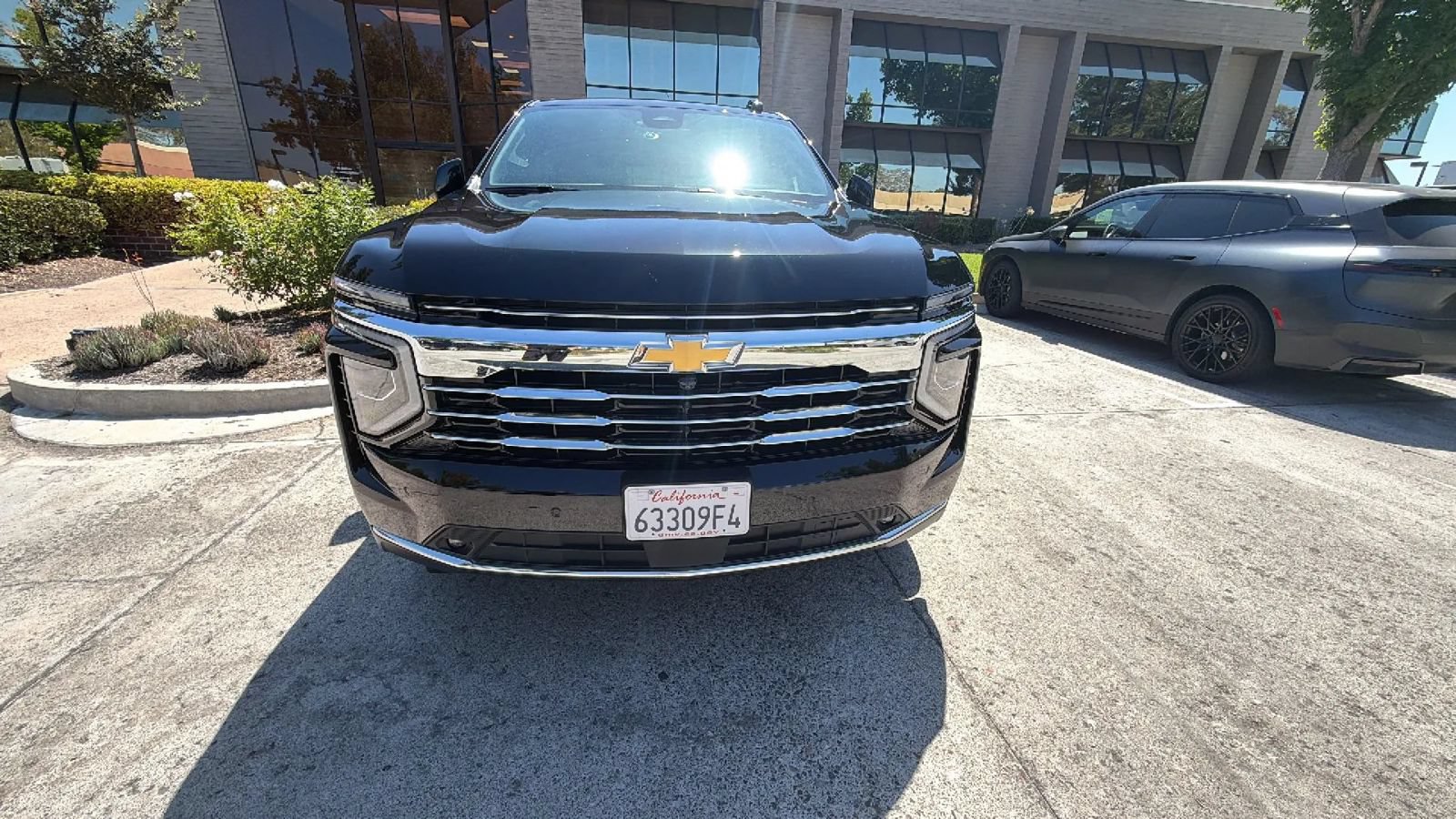 Used 2026 Chevrolet Suburban LT w/ Comfort Package RWD image 12