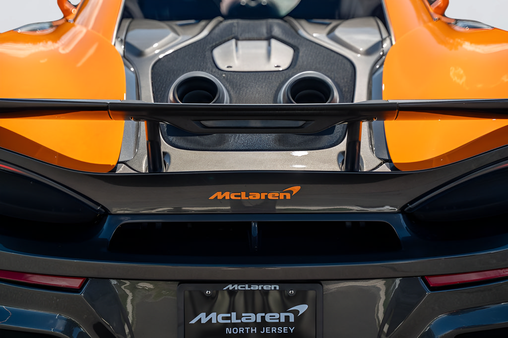 Used 2019 McLaren 600LT RWD image 25